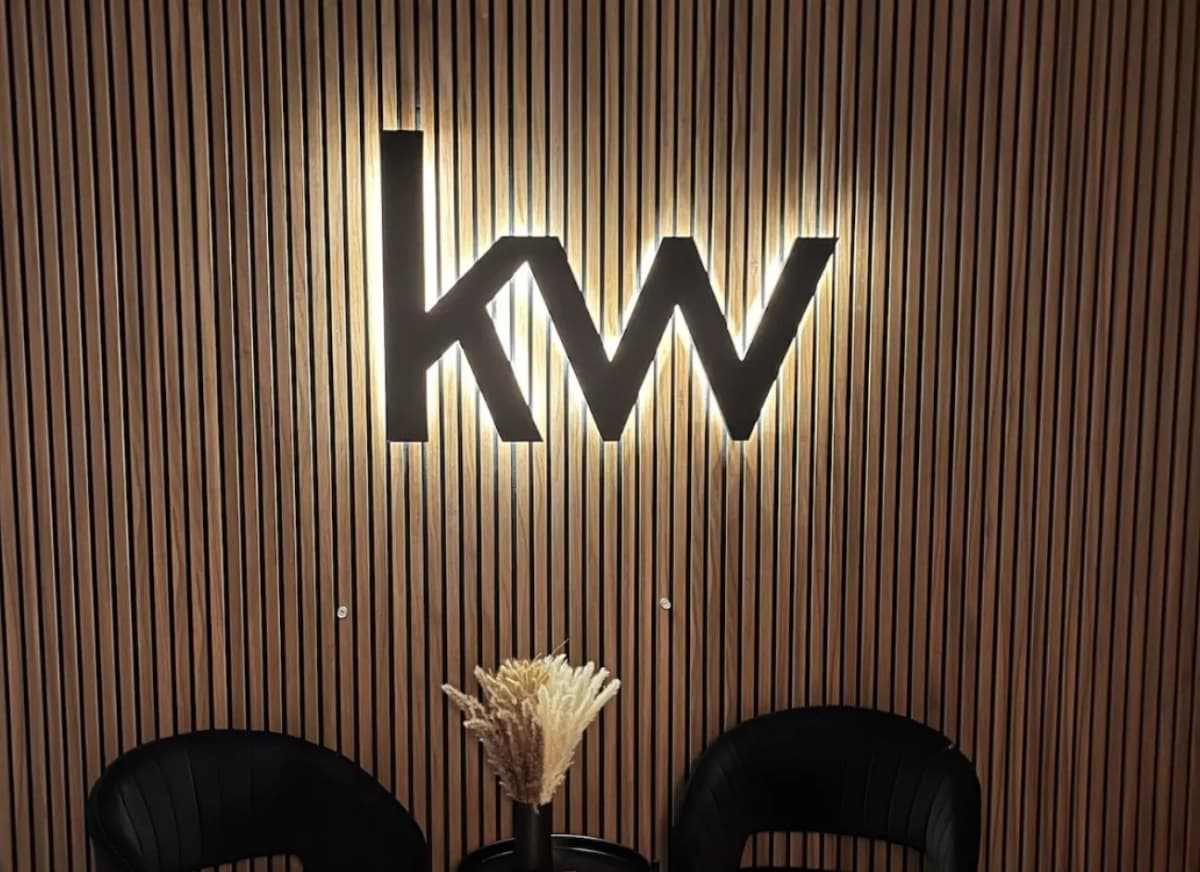 KW back lighting sign