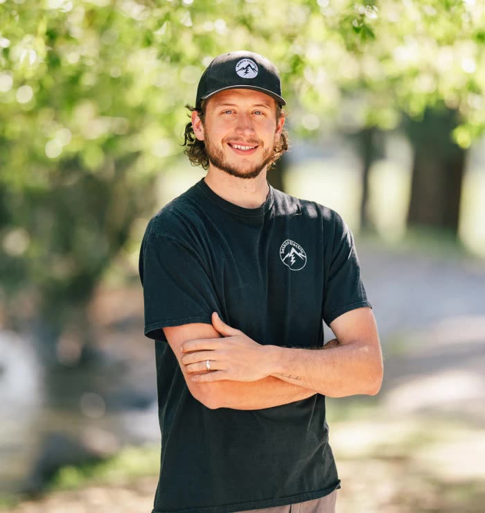 Justin Demuynk, journeyman at Selkirk Electric